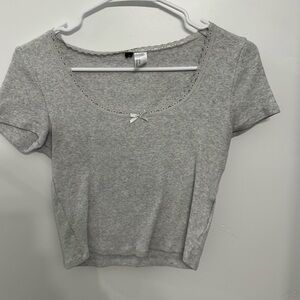 Black or white bow shirt